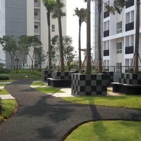 Scientia Residences By Taslim Gading Serpong Exterior photo